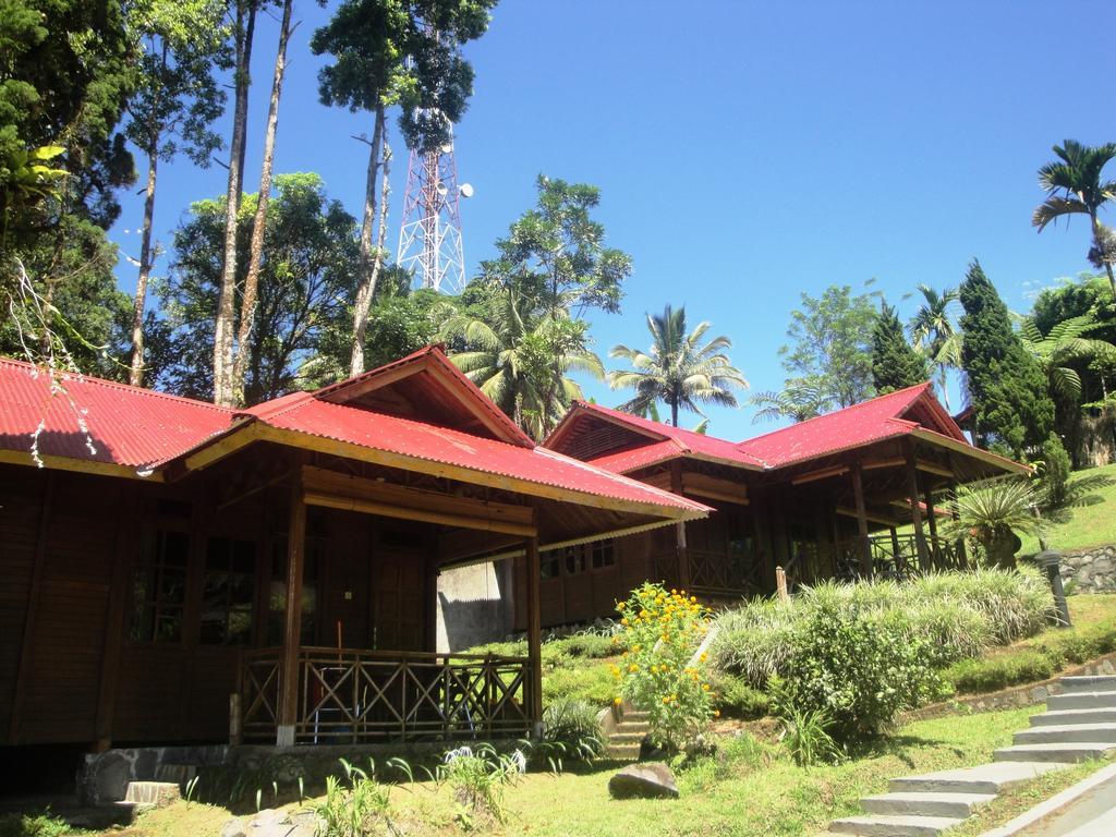 Highland Resort & Nature Tours Tomohon Extérieur photo