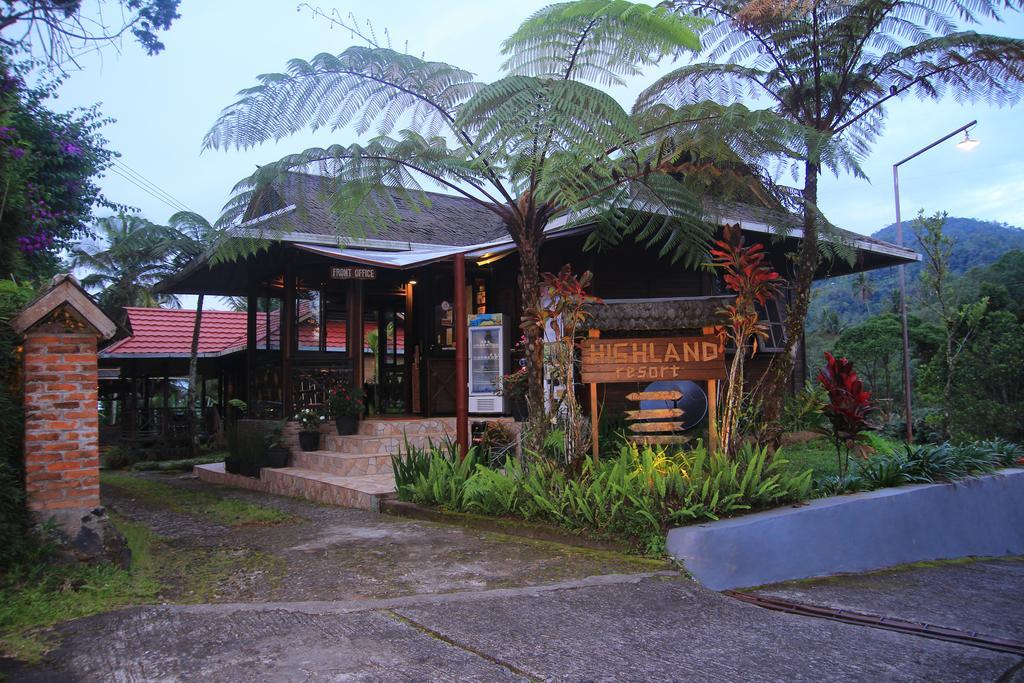 Highland Resort & Nature Tours Tomohon Extérieur photo