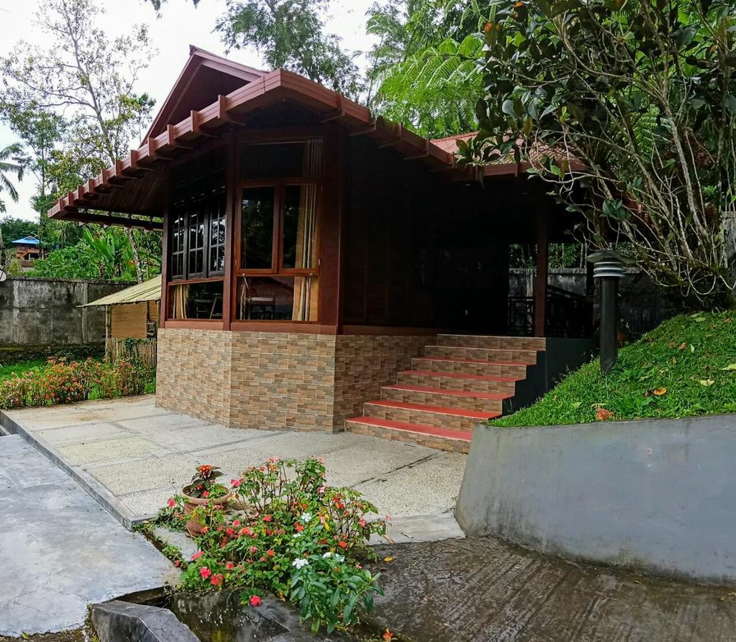 Highland Resort & Nature Tours Tomohon Extérieur photo