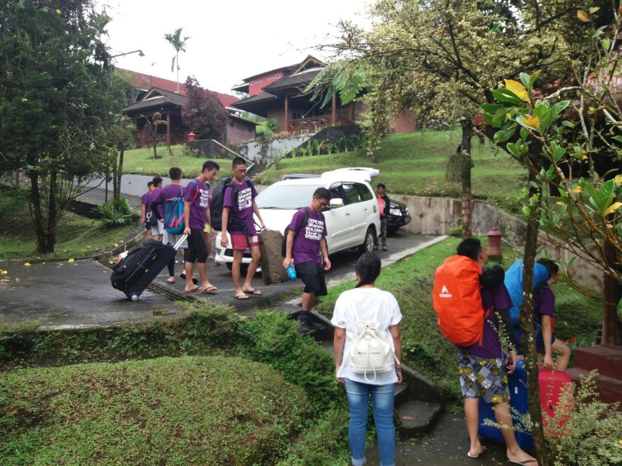 Highland Resort & Nature Tours Tomohon Extérieur photo