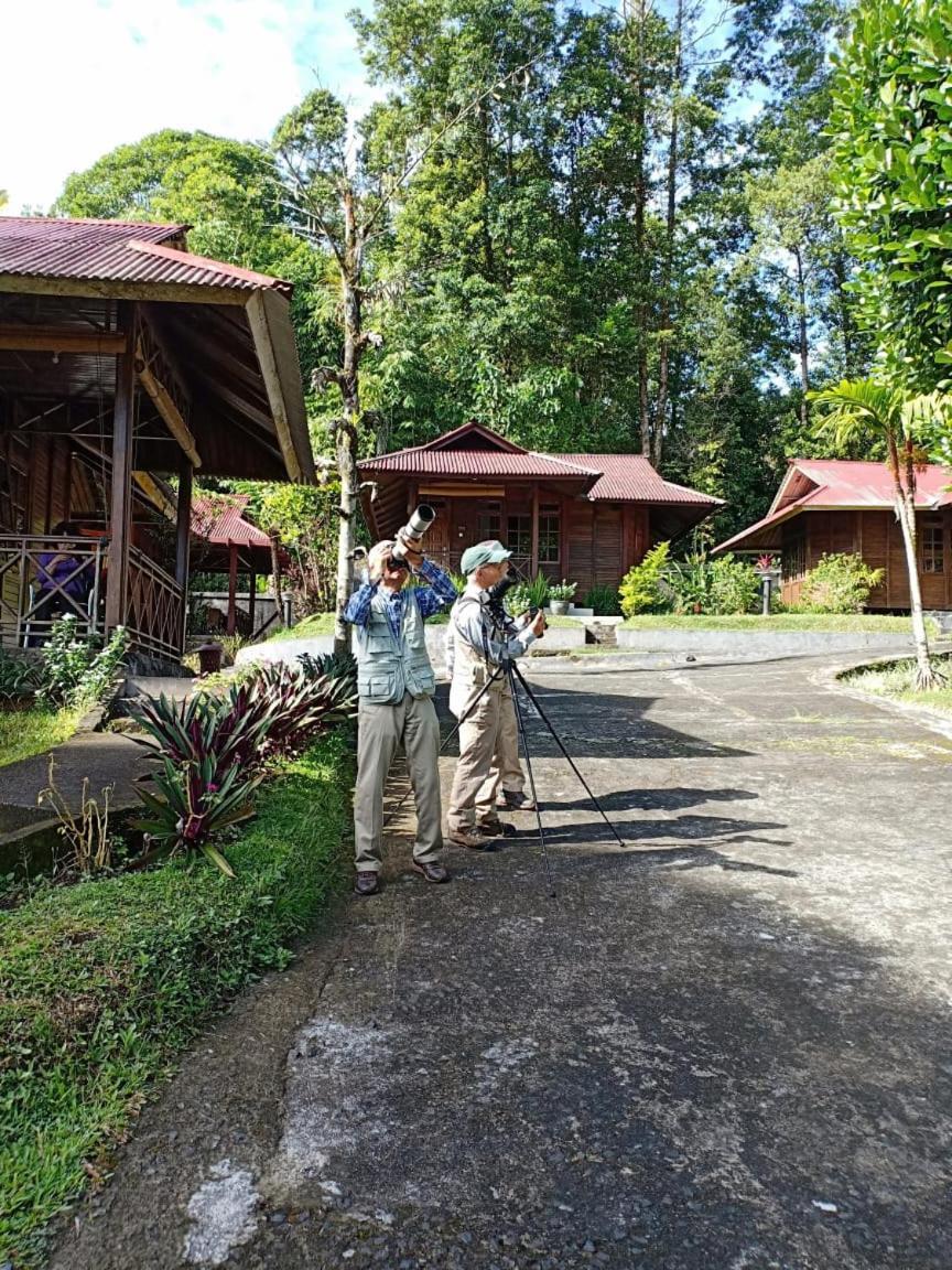 Highland Resort & Nature Tours Tomohon Extérieur photo