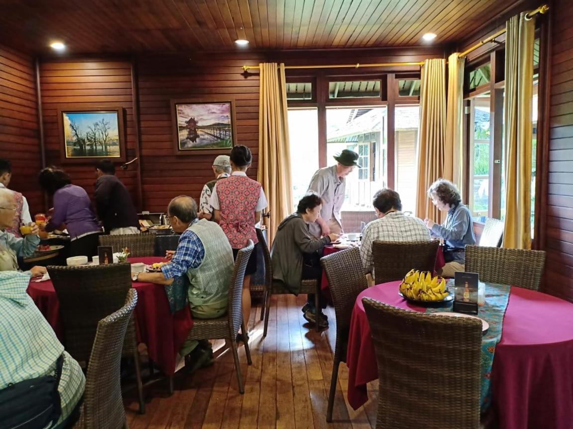 Highland Resort & Nature Tours Tomohon Extérieur photo