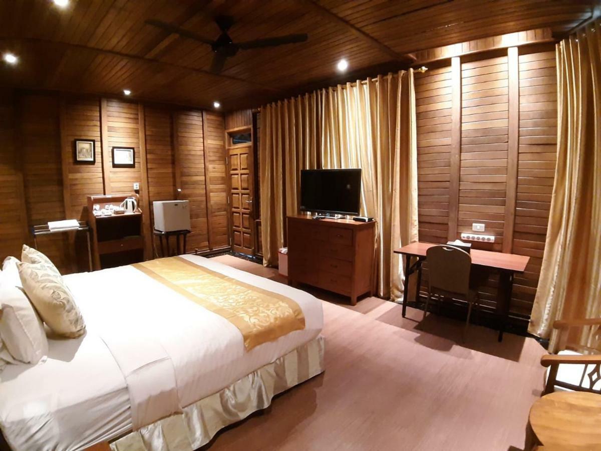Highland Resort & Nature Tours Tomohon Extérieur photo